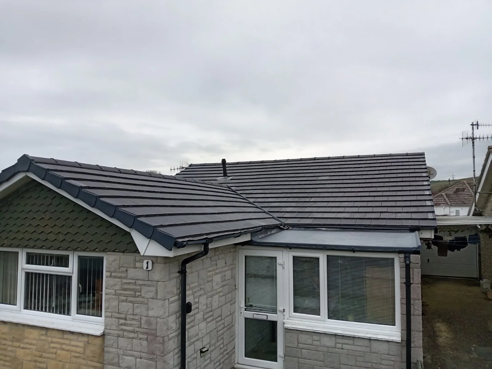 Residential pitched-roof project
